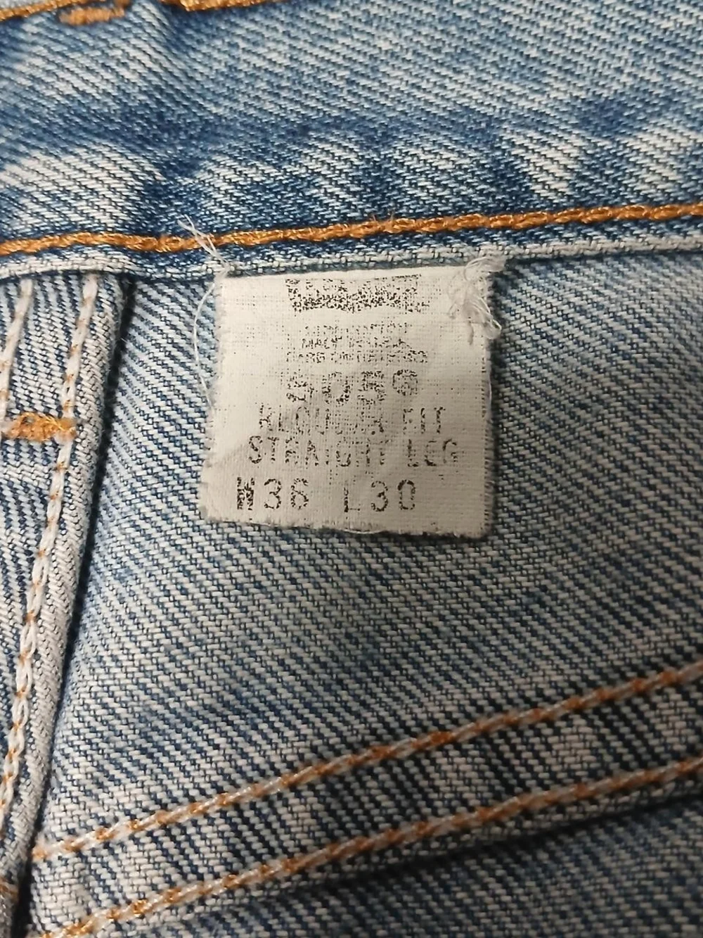 Levi's Vtg 00s 36x30 Light Blue Straight Men’s Jeans with Distressed Knees